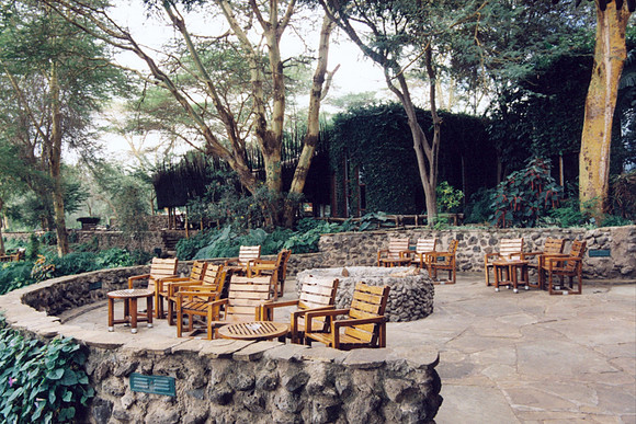 Side area patio