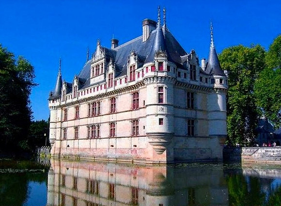 Chateau Eau-Des-Auseaux