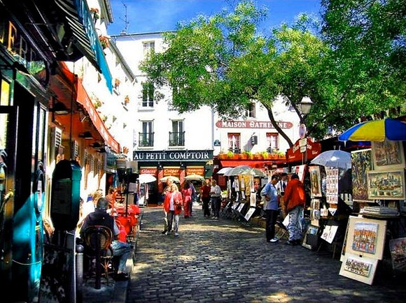backstreets of Monmartre, Paris