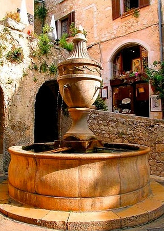 lovely fountain in St Paul, Provence